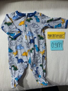 NWOT Garanimals Gray Multi Color Dino Infant Footies, 0-3 Months